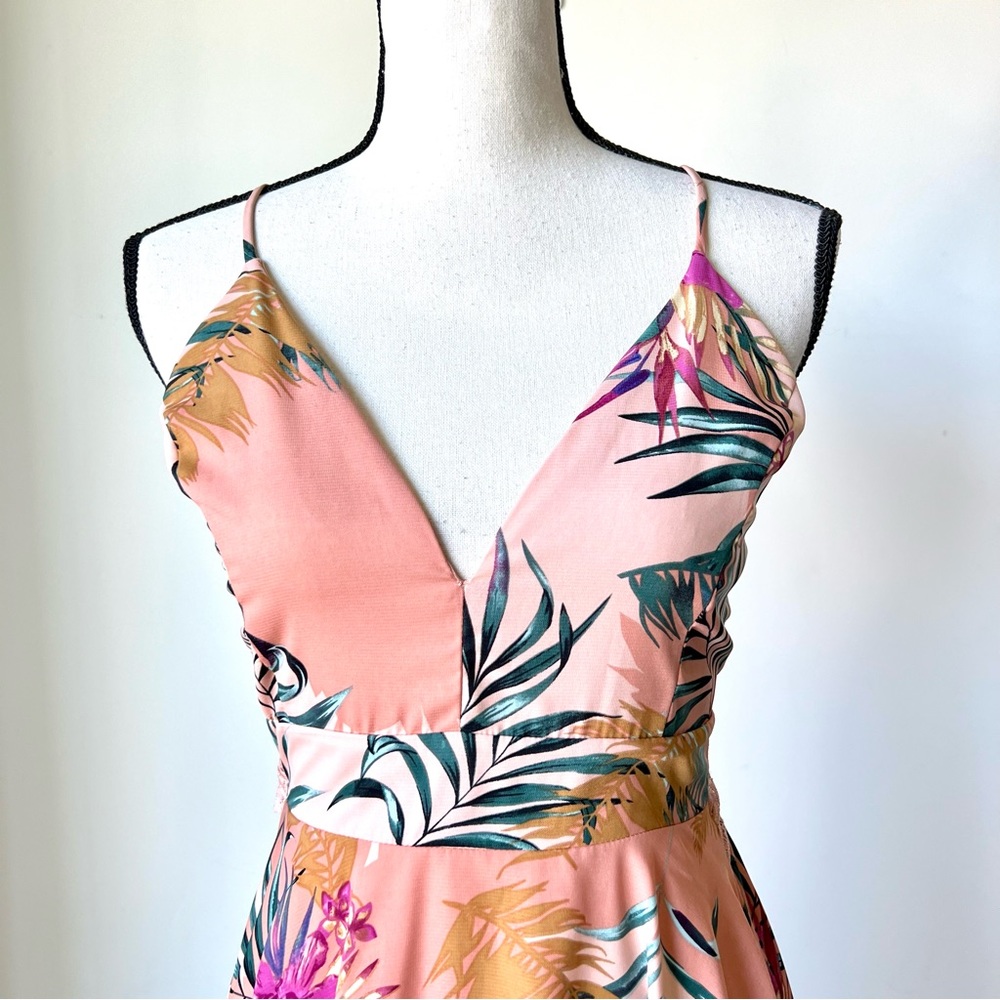 WINDSOR Tropical Lace Back High Low Deep V-Neck Dress—SZ. Small - Picture 7 of 16